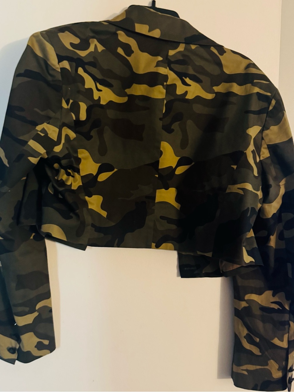 AKIRA Olive Green Camo Cropped Blazer Jacket